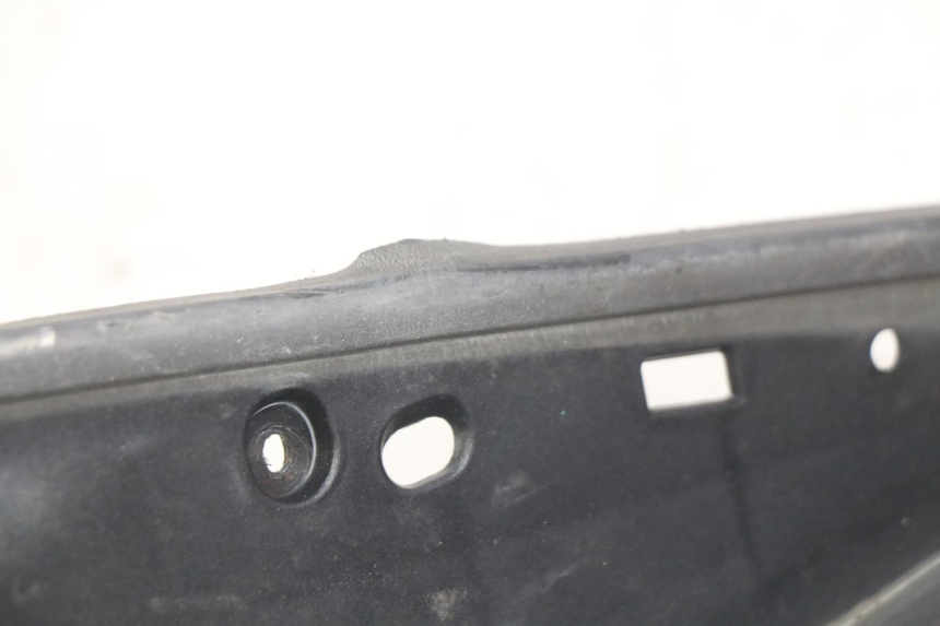 photo de ESTRIBO DIREITO PEUGEOT SATELIS 125 (2006 - 2009) - Ampliação técnica