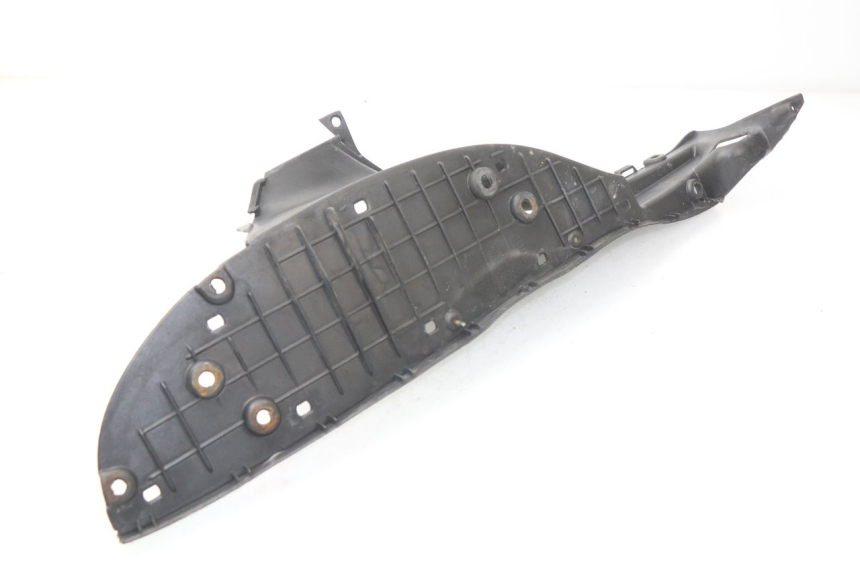 photo de ESTRIBO DIREITO APRILIA SCARABEO GT 125 (1999 - 2007) - Detalhe da peça