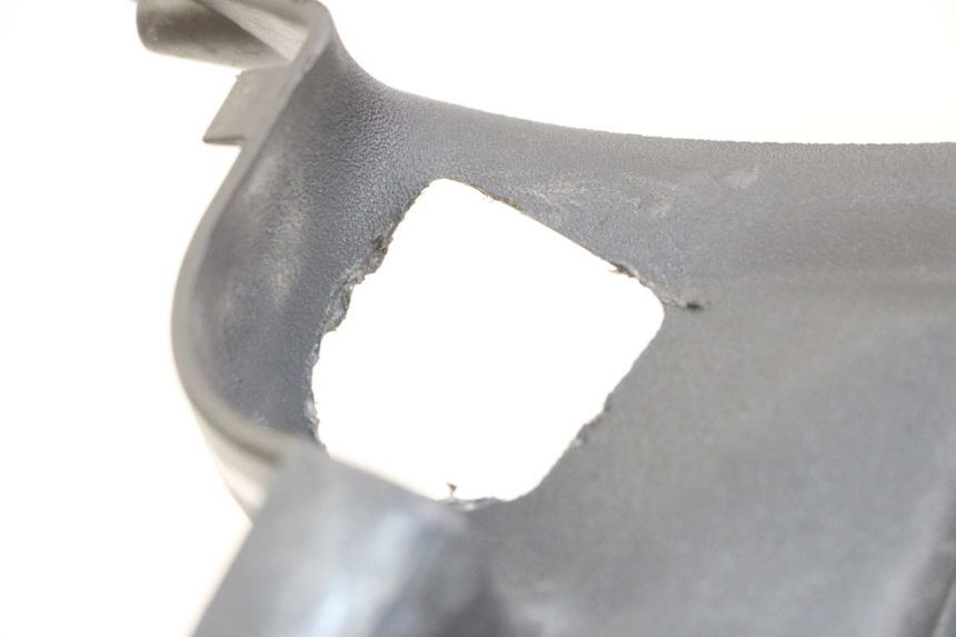 photo de ESTRIBO DIREITO APRILIA SCARABEO GT TOURING 125 (1999 - 2005) - Detalhe da peça