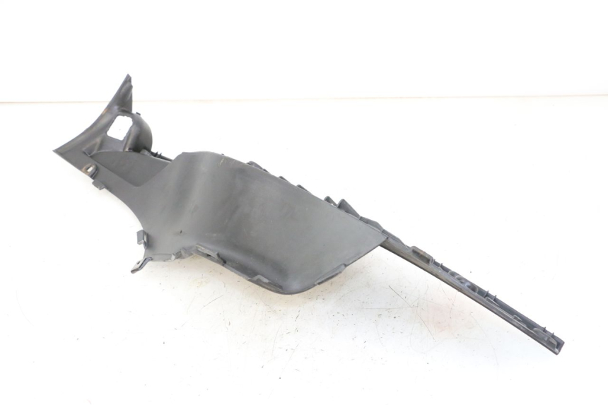 photo de ESTRIBO DIREITO APRILIA SCARABEO GT TOURING 125 (1999 - 2005) - Zoom do estado de desgaste