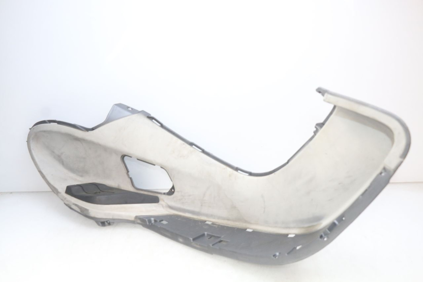 photo de ESTRIBO DIREITO PIAGGIO X9 EVOLUTION 250 (2003 - 2007) - Pontos de fixação