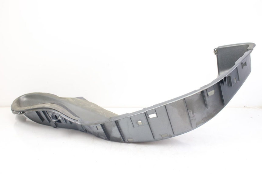 photo de ESTRIBO DIREITO PIAGGIO X9 EVOLUTION 125 (2003 - 2007) - Pontos de fixação