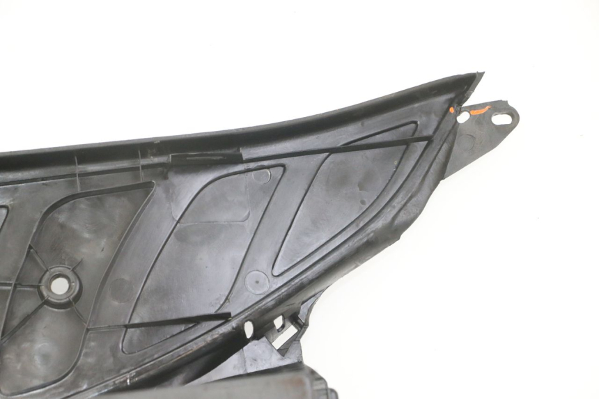 photo de ESTRIBO PEUGEOT ELYSEO 125 (1999 - 2004) - Inspeção visual