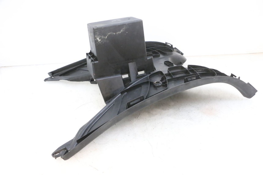 photo de ESTRIBO PEUGEOT ELYSEO 125 (1999 - 2004) - Ampliação dos componentes