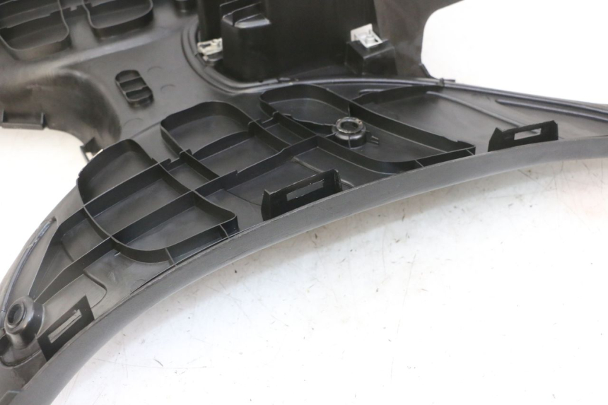 photo de ESTRIBO PEUGEOT ELYSTAR 125 (2002 - 2007) - Pontos de fixação