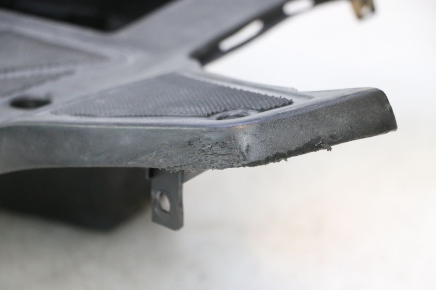 photo de DESCANSO DE PÉ KEEWAY FOCUS 50 (2006 - 2009) - Detalhes característicos
