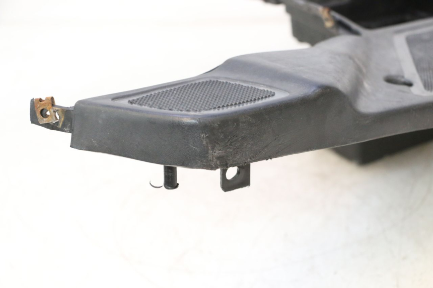 photo de DESCANSO DE PÉ KEEWAY FOCUS 50 (2006 - 2009) - Pontos de fixação
