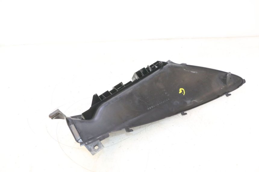 photo de ESTRIBO ESQUERDO SUZUKI BURGMAN 125 (2007 - 2014) - Detalhe da peça
