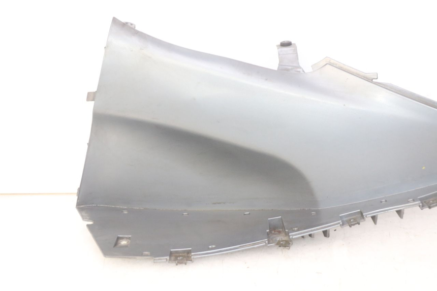 photo de ESTRIBO ESQUERDO BMW C1 125 (2000 - 2003) - Detalhes característicos