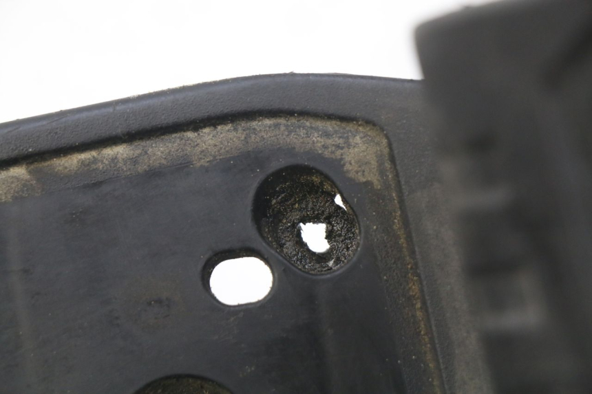 photo de ESTRIBO ESQUERDO HONDA FORZA 125 (2015 - 2016) - Zoom do estado de desgaste
