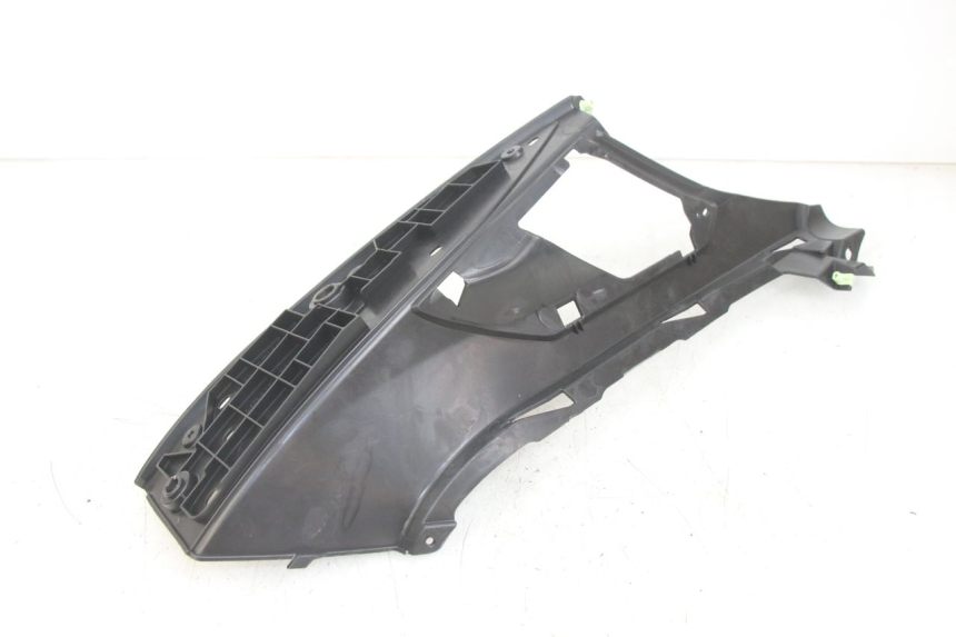 photo de ESTRIBO ESQUERDO PEUGEOT GEOPOLIS RS 125 (2007 - 2009) - Outro ângulo de visão