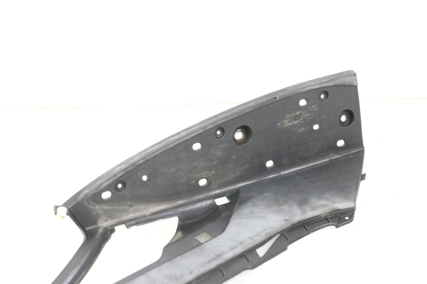 photo de ESTRIBO ESQUERDO PEUGEOT GEOPOLIS RS 125 (2007 - 2009) - Detalhe da peça