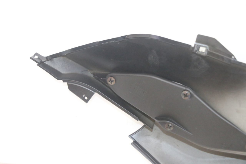 photo de ESTRIBO ESQUERDO PIAGGIO MP3 HPE 300 (2019 - 2026) - Ampliação técnica