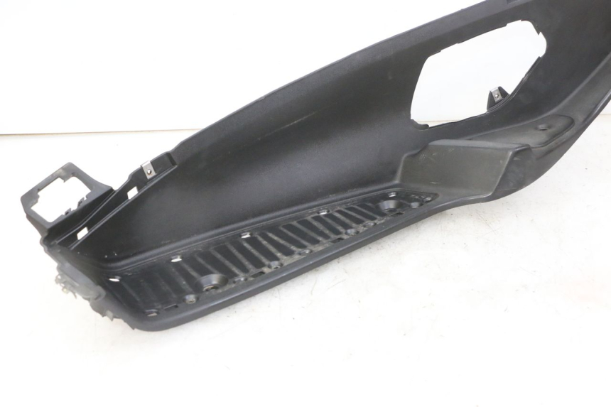 photo de ESTRIBO ESQUERDO PIAGGIO MP3 LT 300 (2010 - 2016) - Vista geral