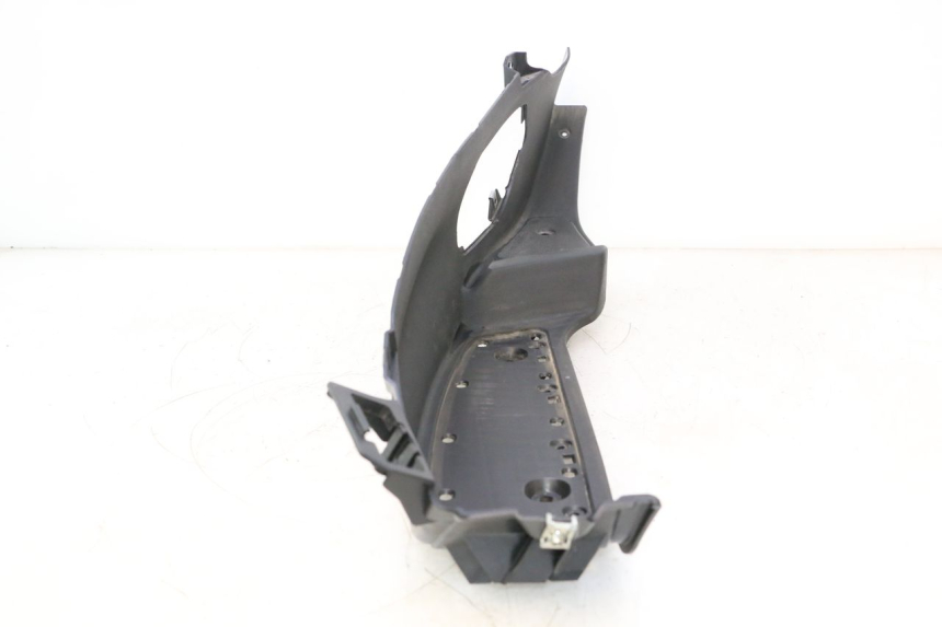 photo de ESTRIBO ESQUERDO PIAGGIO MP3 LT 400 (2007 - 2012) - Estado da superfície