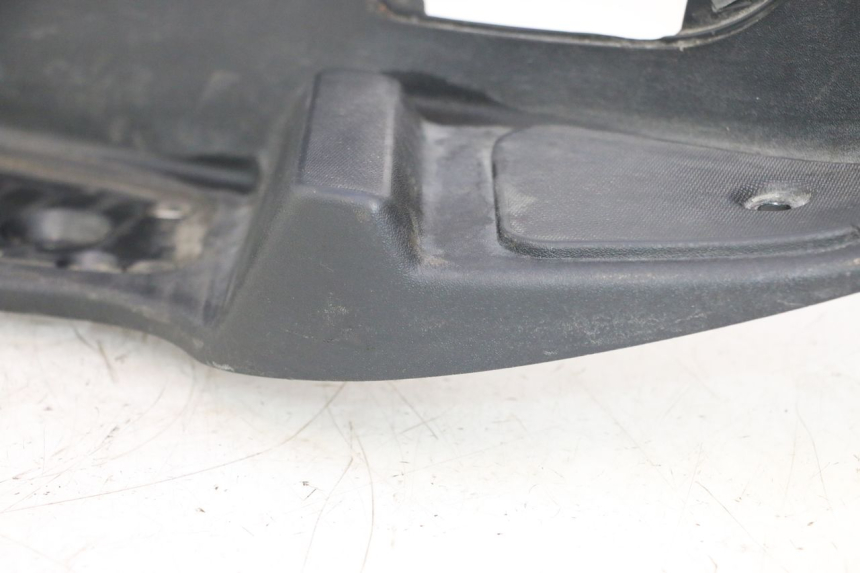 photo de ESTRIBO ESQUERDO PIAGGIO MP3 LT 400 (2007 - 2012) - Marcações e referências