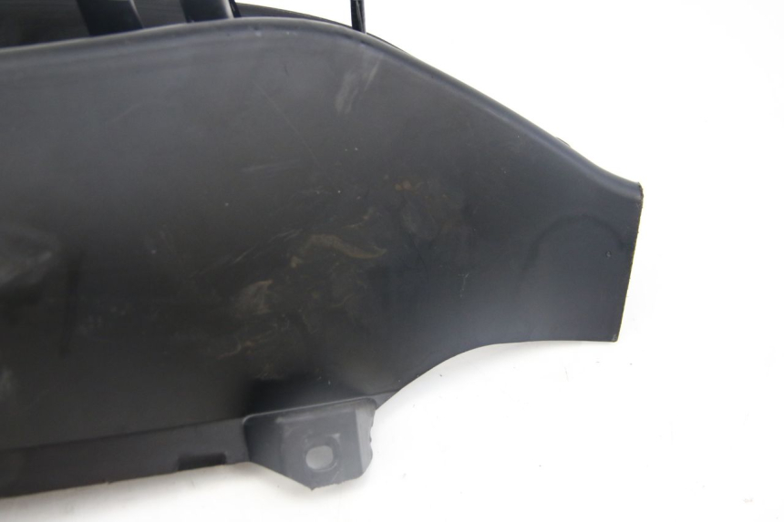photo de ESTRIBO ESQUERDO PIAGGIO MP3 125 (2006 - 2014) - Marcações e referências