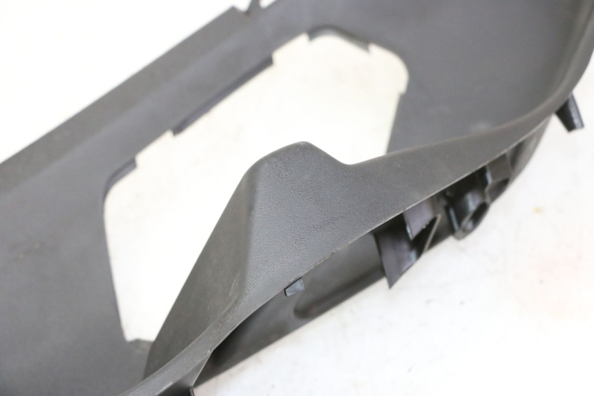 photo de ESTRIBO ESQUERDO PIAGGIO MP3 RL 250 (2006 - 2010) - Detalhe da peça