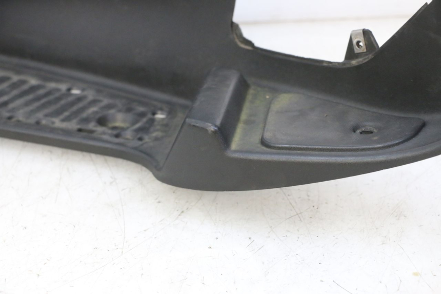 photo de ESTRIBO ESQUERDO PIAGGIO MP3 RL 250 (2006 - 2010) - Peça verificada