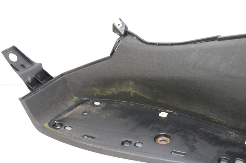 photo de ESTRIBO ESQUERDO PEUGEOT SATELIS 125 (2013 - 2018) - Pontos de fixação