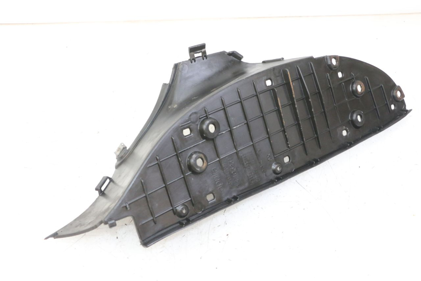 photo de ESTRIBO ESQUERDO APRILIA SCARABEO GT TOURING 125 (1999 - 2005) - Ampliação técnica