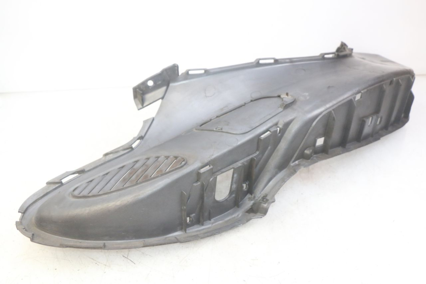 photo de ESTRIBO ESQUERDO PIAGGIO X9 EVOLUTION 250 (2003 - 2007) - Zoom do estado de desgaste