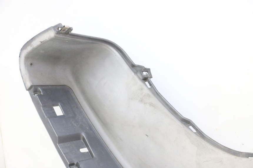 photo de ESTRIBO ESQUERDO PIAGGIO X9 EVOLUTION 125 (2003 - 2007) - Pontos de fixação