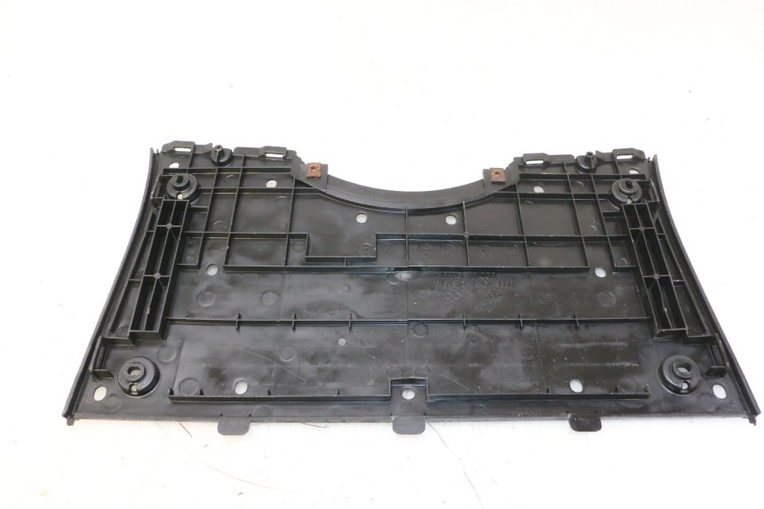 photo de ESTRIBO KYMCO GRAND DINK 125 (2008 - 2014) - Outro ângulo de visão