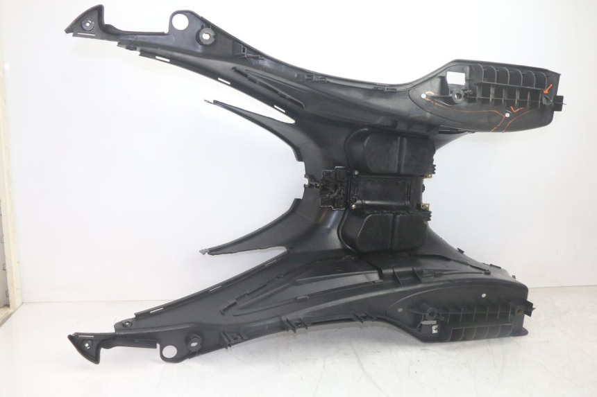 photo de PEDALEIRA SYM GTS EVO 125 (2009 - 2013) - Pontos de fixação