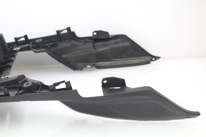 photo de ESTRIBO SYM JET 4 50 (2010 - 2014) - Ampliação técnica