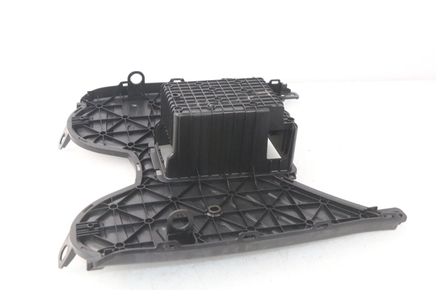 photo de ESTRIBO PEUGEOT KISBEE 4T 50 (2010 - 2017) - Zoom do estado de desgaste