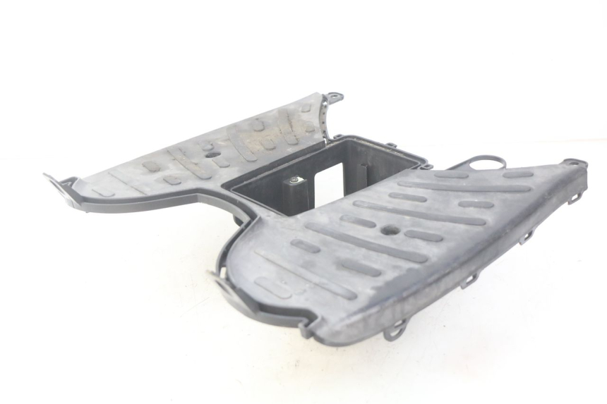 photo de ESTRIBO PEUGEOT KISBEE 4T 50 (2010 - 2017) - Outro ângulo de visão