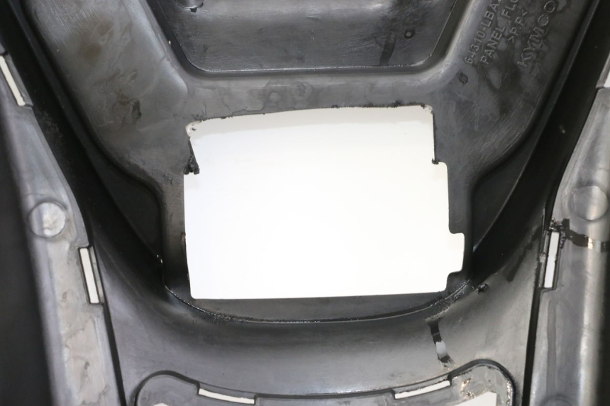 photo de ESTRIBO KYMCO XCITING 500 (2007 - 2010) - Zoom do estado de desgaste