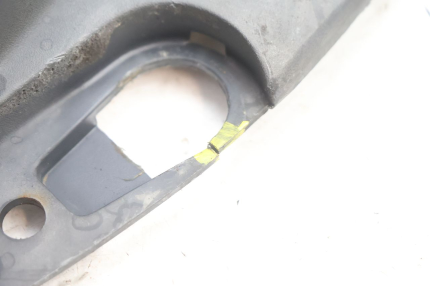photo de DESCANSO DE PÉ PIAGGIO LIBERTY 125 (1998 - 2008) - Pontos de fixação