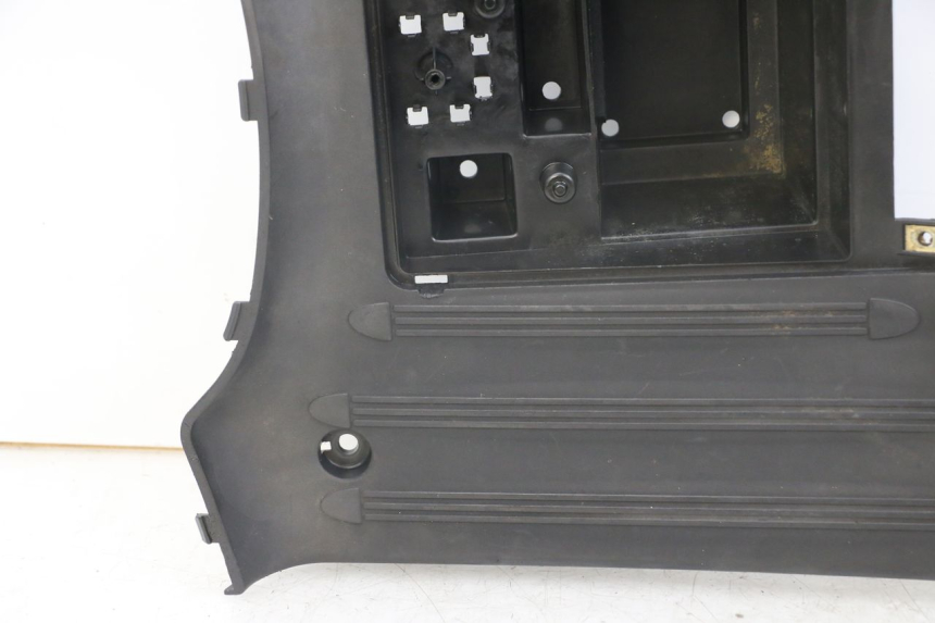 photo de ESTRIBO KYMCO LIKE 125 (2009 - 2016) - Detalhes característicos