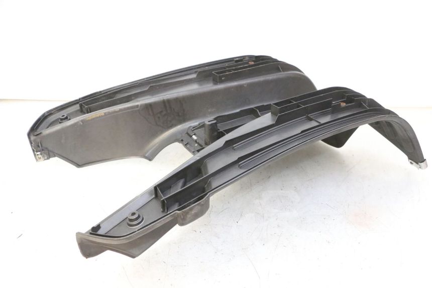 photo de ESTRIBO PIAGGIO LXV 4T 50 (2009 - 2013) - Detalhe da peça