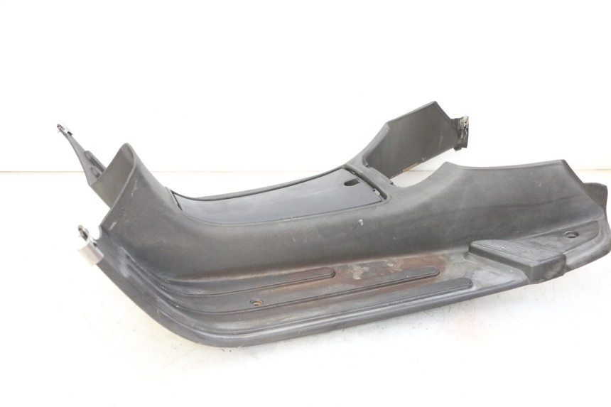 photo de ESTRIBO PIAGGIO LXV 4T 50 (2009 - 2013) - Detalhes característicos