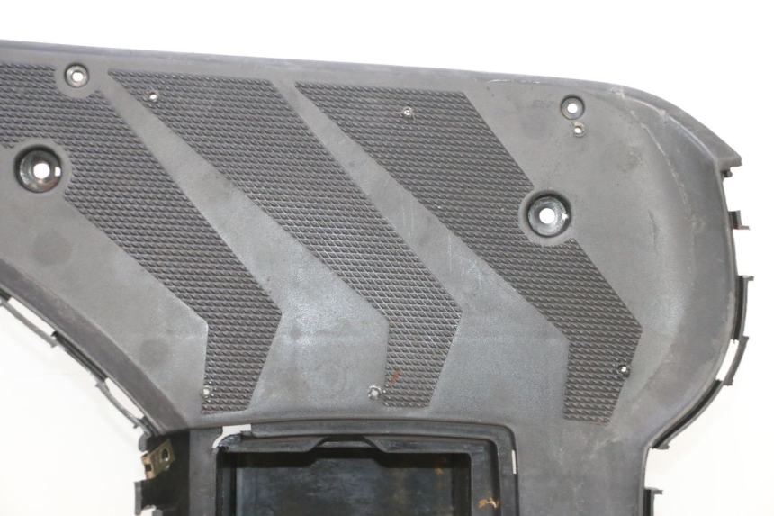 photo de MARCHE PIED KEEWAY MATRIX RX9 125 (2006 - 2007) - Detalhes característicos