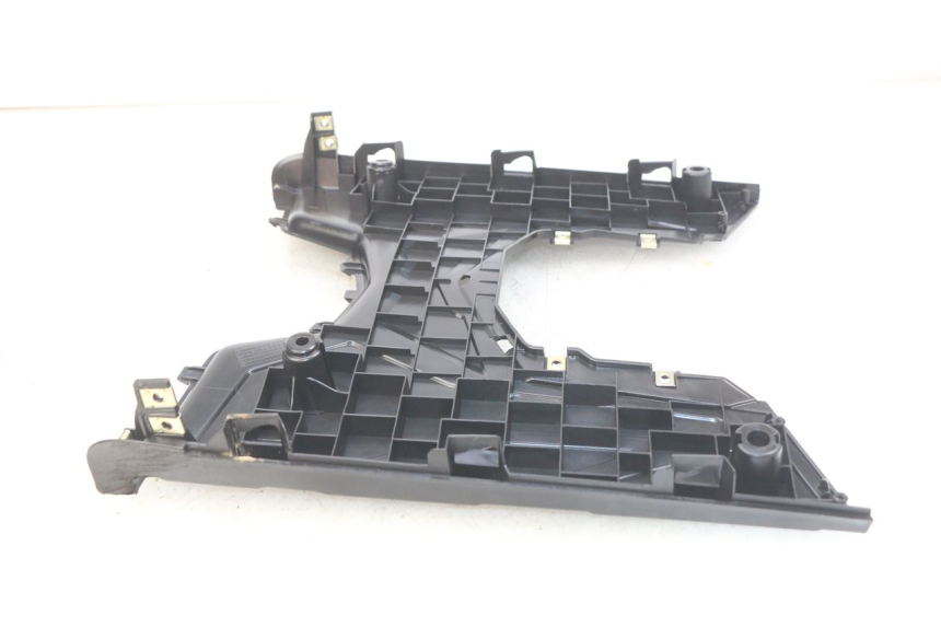 photo de DESCANSO DE PÉ SYM ORBIT III 3 4T 50 (2021 - 2025) - Pontos de fixação