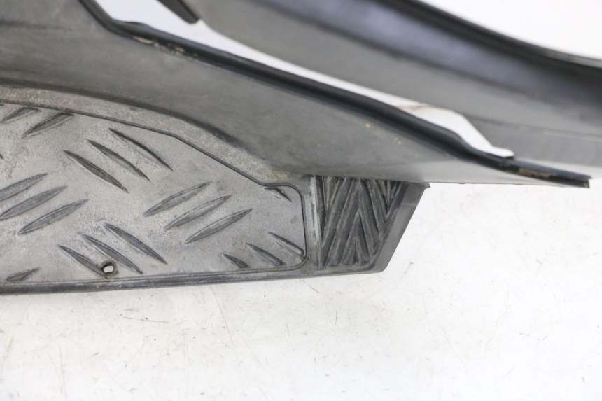 photo de ESTRIBO PEUGEOT SPEEDFIGHT 3 LC 2T 50 (2009 - 2015) - Inspeção visual