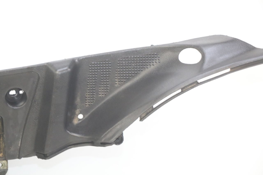 photo de ESTRIBO TNT MOTOR ROMA 10' 4T 50 (2019 - 2022) - Pontos de fixação