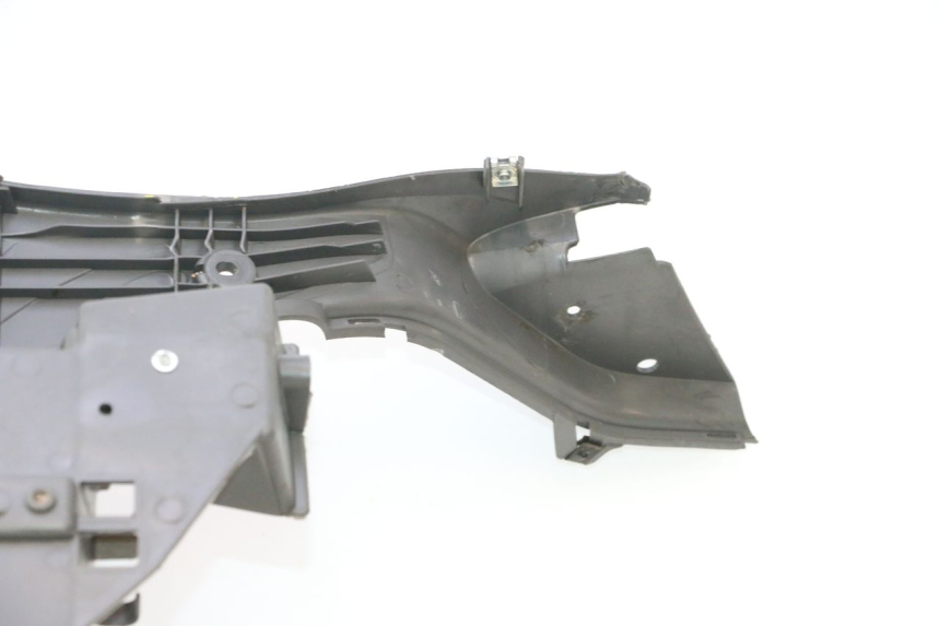 photo de DESCANSO DE PÉ HONDA SH 125 (2001 - 2003) - Pontos de fixação