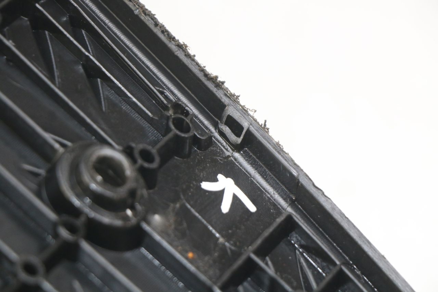 photo de ESTRIBO PEUGEOT SPEEDFIGHT 3 AIR 50 (2009 - 2015) - Zoom do estado de desgaste