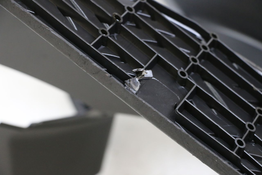 photo de ESTRIBO PEUGEOT SPEEDFIGHT 4 2T 50 (2015 - 2019) - Outro ângulo de visão