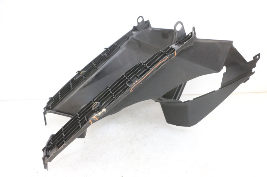 photo de ESTRIBO PEUGEOT SPEEDFIGHT 4 4T EFI 50 (2021 - 2025) - Outro ângulo de visão