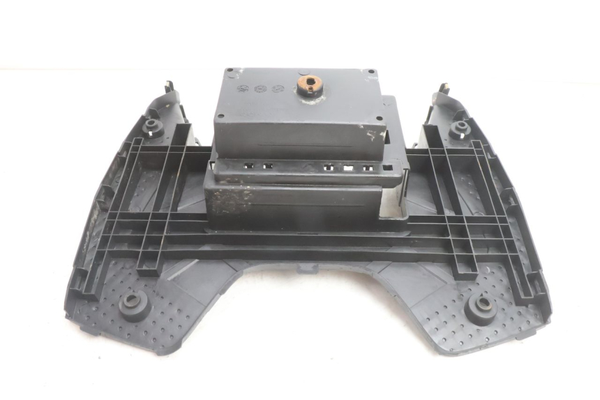 photo de APOIO PARA OS PÉS KYMCO SUPER 8 2T 50 (2007 - 2013) - Pontos de fixação