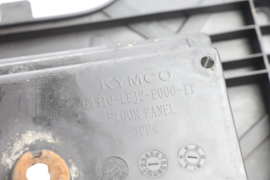 photo de APOIO PARA OS PÉS KYMCO SUPER 8 2T 50 (2007 - 2013) - Marcações e referências