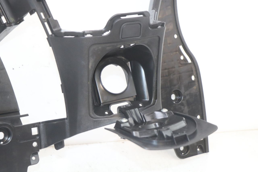 photo de ESTRIBO SUZUKI BURGMAN 125 (2018 - 2021) - Zoom do estado de desgaste