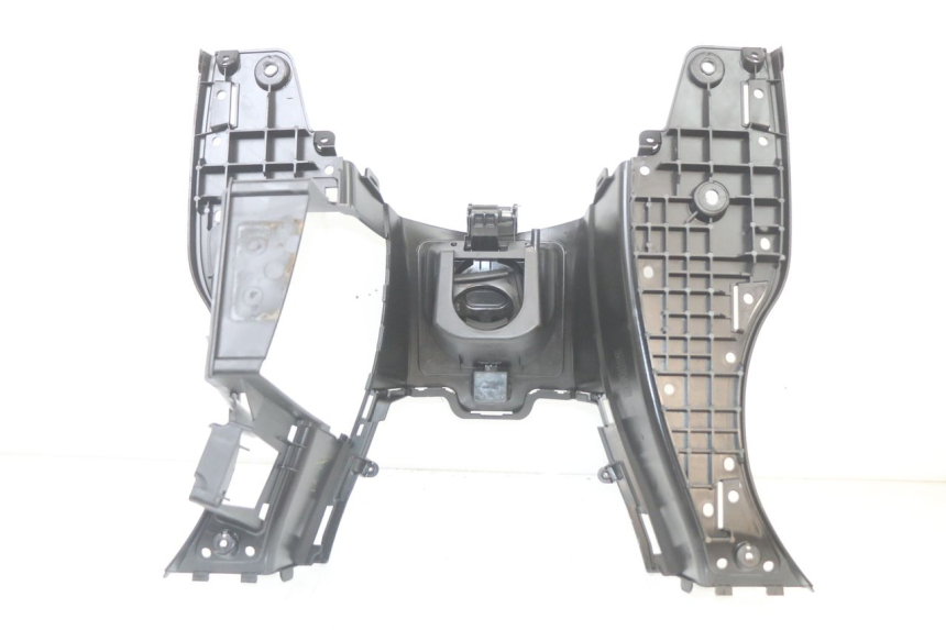 photo de ESTRIBO SUZUKI BURGMAN 125 (2018 - 2021) - Pontos de fixação