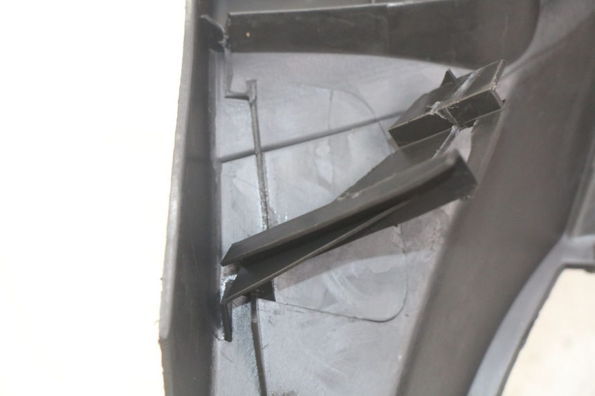 photo de ESTRIBO PEUGEOT TWEET 4T 50 (2010 - 2014) - Pontos de fixação